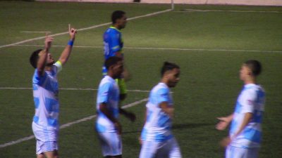 Olvin Ortiz, celebrando un gol ante el Bayamón FC B, en el Torneo Apertura de la Puerto Rico Soccer League con el Atlético Fajardo