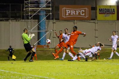 Héctor "Pito" Ramos anotando el primer gol de la franquicia de PRFC. Foto por Eric Pabón.