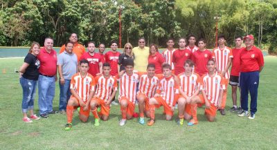 Caguas Sporting, Santos FC y miembros del gobierno municipal y estatal con el alcalde William Miranda Torres. Suminsitrada