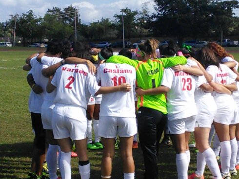 Las Toritas se recuperan y vencen a las Lobas.