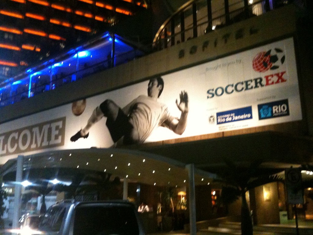 Presidente de CONCACAF Jeffrey Webb da la bienvenida a Soccerex en Barbados