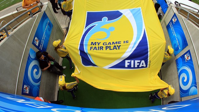 La doble vara de la Comisión Electoral