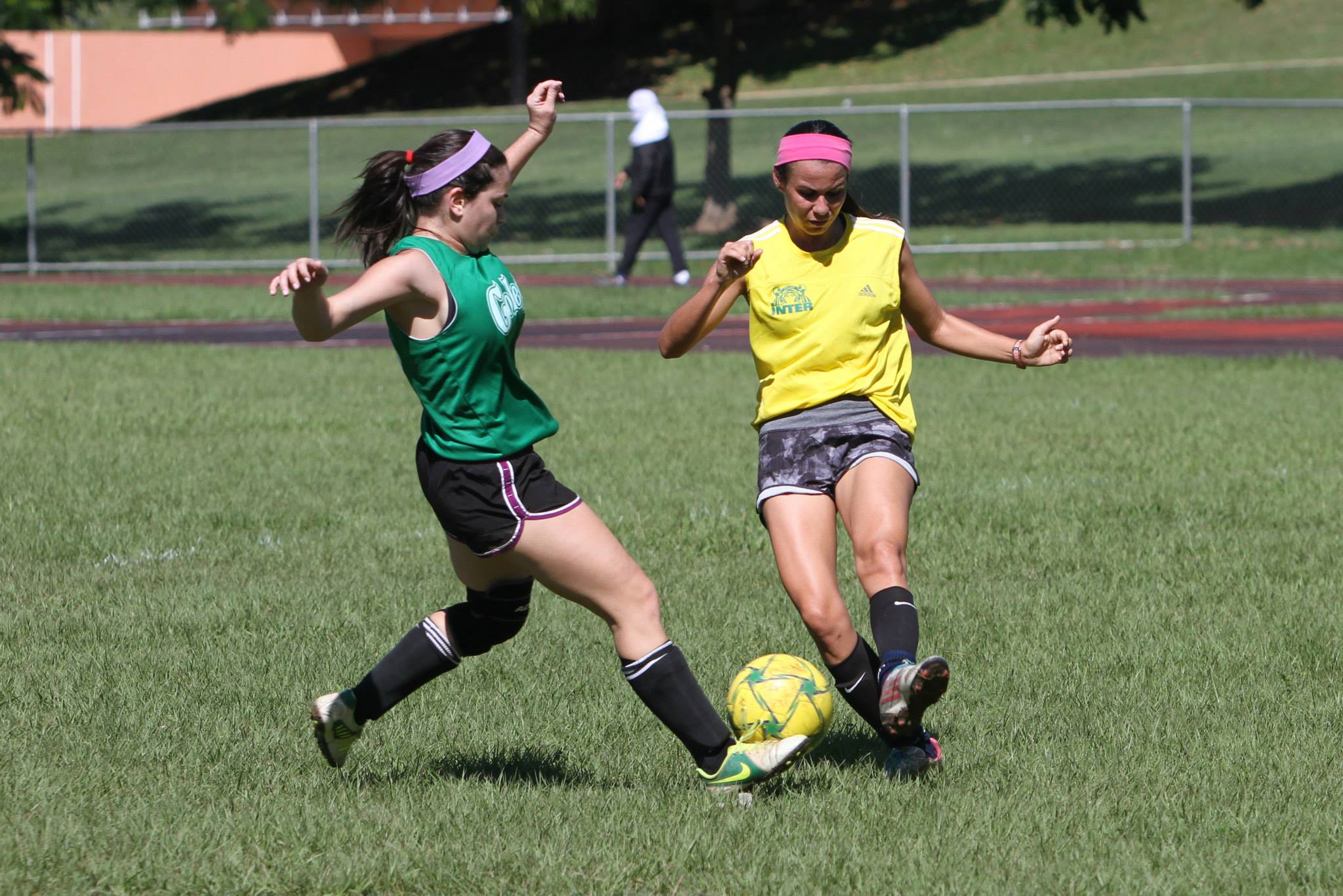Las tigresas van por el campeonato del fúbol femenino de la LAI