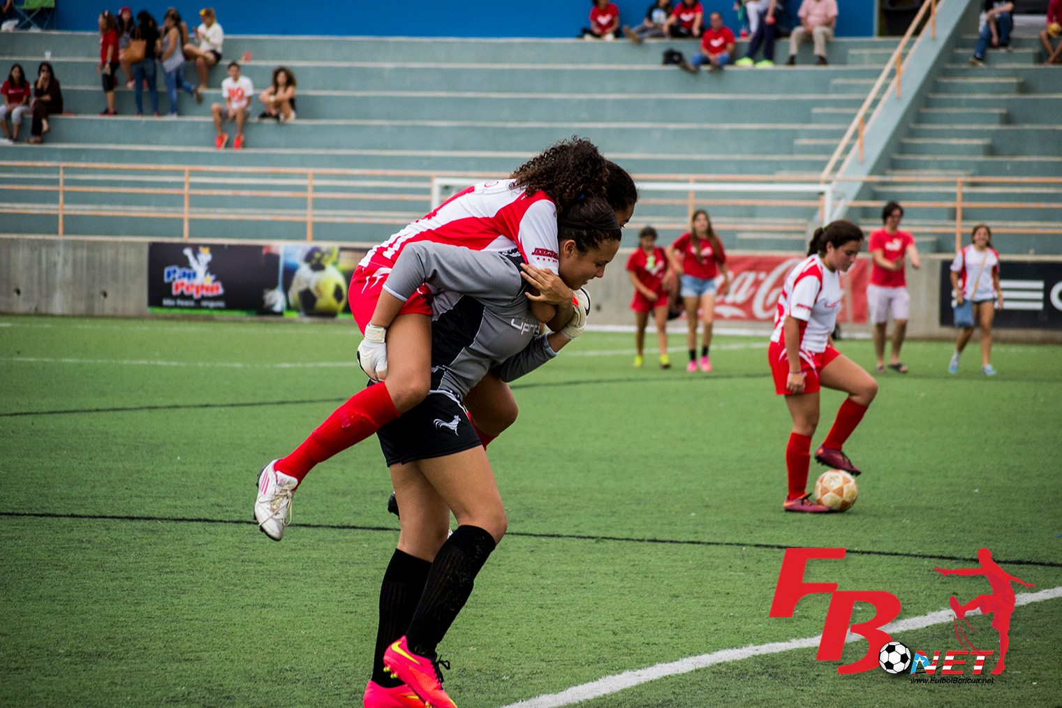 Hoy me pongo camisa roja ‘’Vamos IUPI»