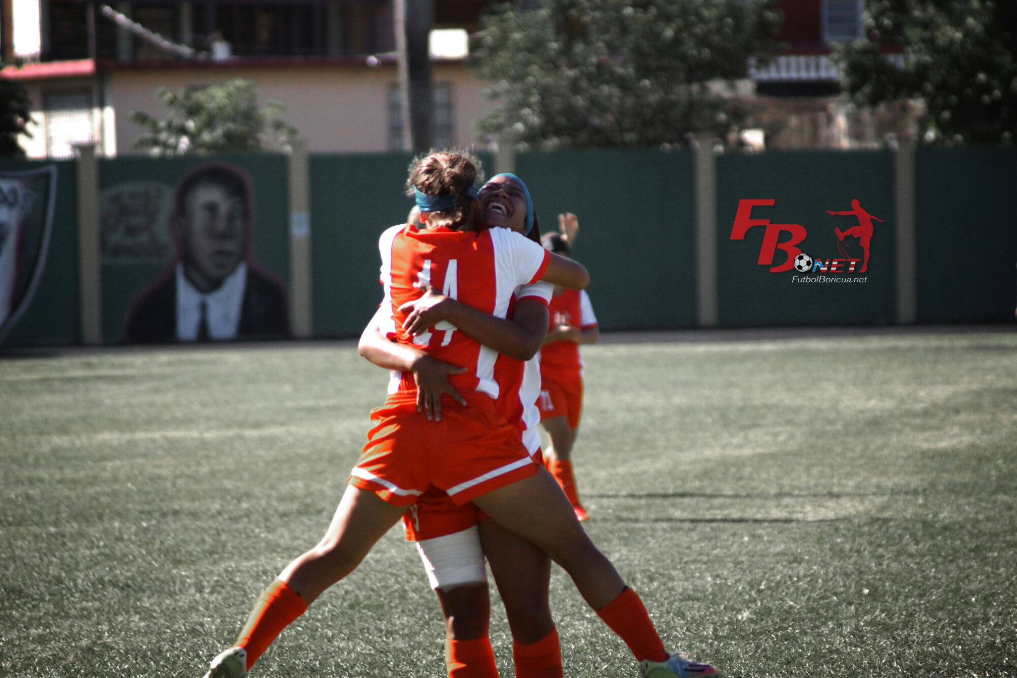 Vencen las Taínas a las Gryphons en el debut de los cruzes interligas