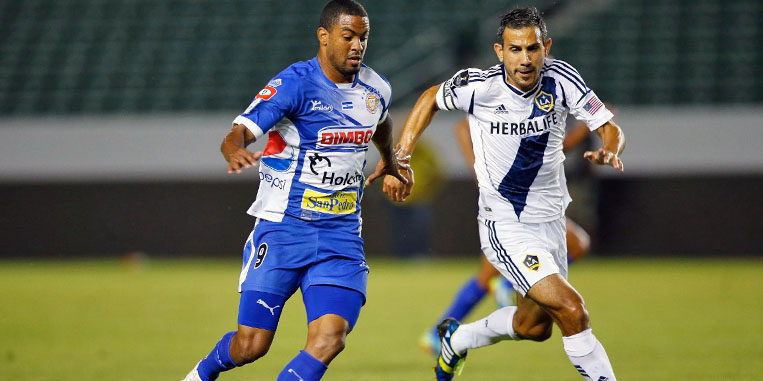 Otra Final – y una nueva distinción – para Ramos