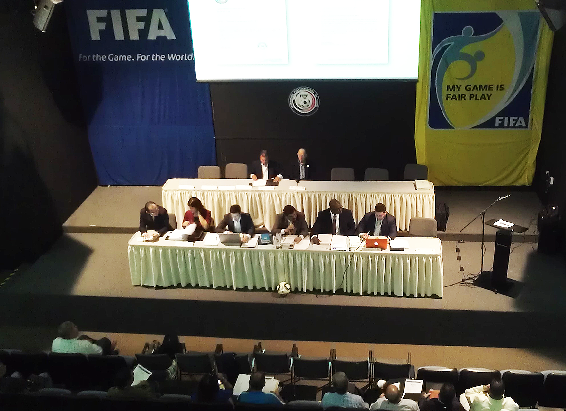 Expirada las fechas límites de la licenciatura de clubes