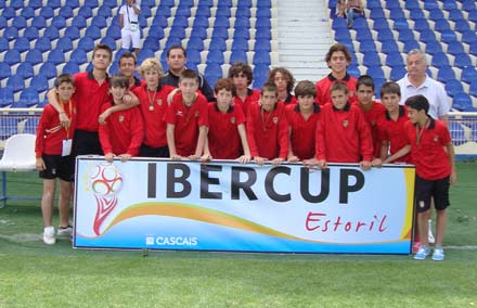 Pacta Hispania FA con el Séneca CF de España