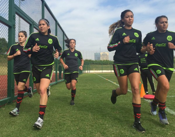 Selección Nacional Femenina de México se prepara para pre-olímpico