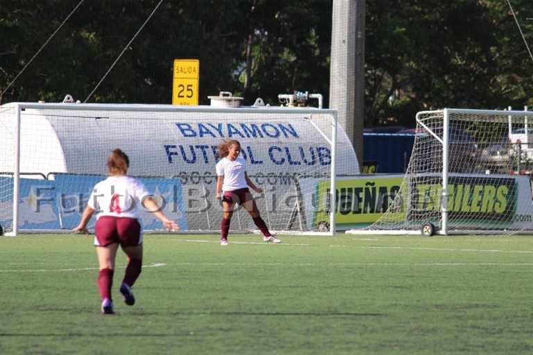 Las cocodrilas muerden duro a las vaqueras