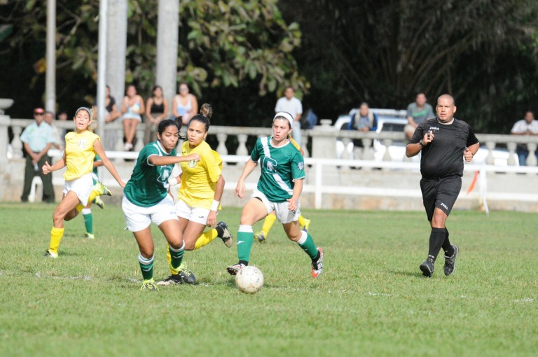 Fútbol femenino: Histórico campeonato para el Colegio