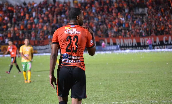 Héctor «Pito»Ramos de camino a otra final en El Salvador