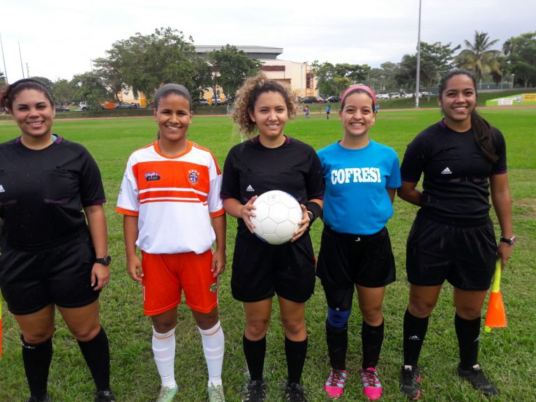 Challenger toma ventaja en la semifinal sub 20 femenino