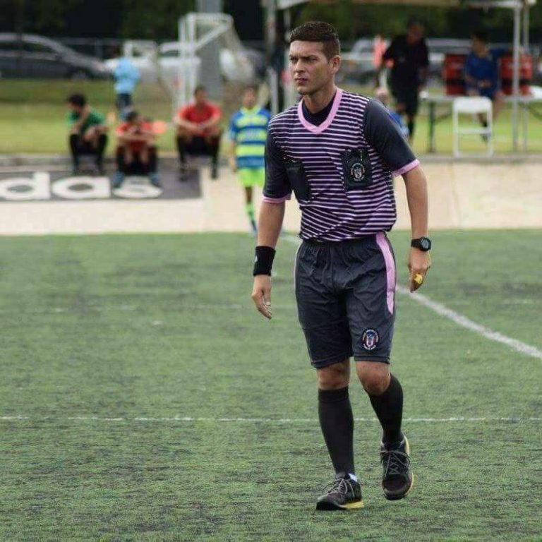 Árbitro herido de bala en estado crítico