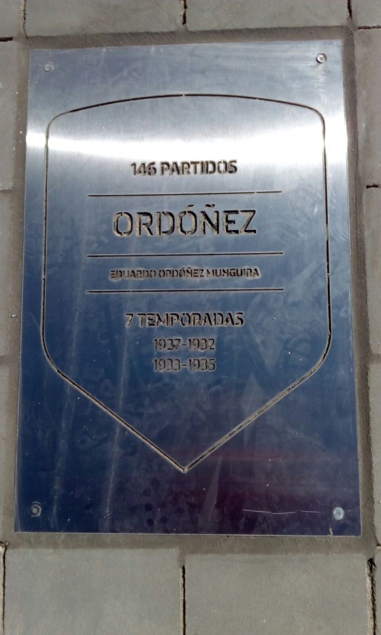 Atlético Madrid honra la memoria de boricua