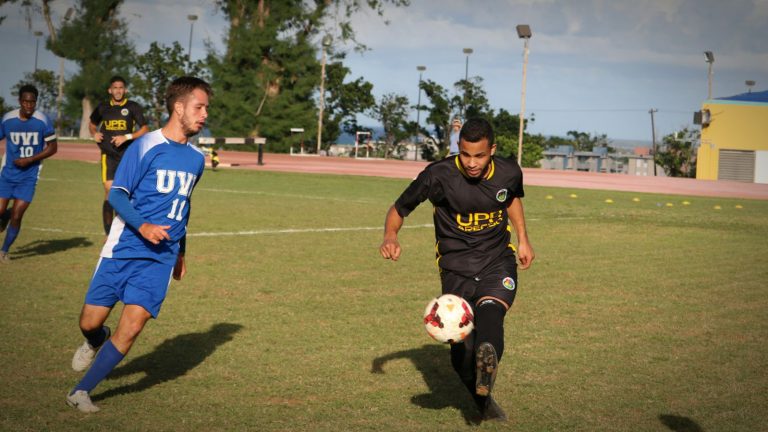 Clasifican los Lobos de la UPR de Arecibo a la semifinal de fútbol