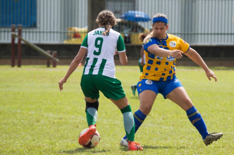 Cómodo partido para las bicampeonas