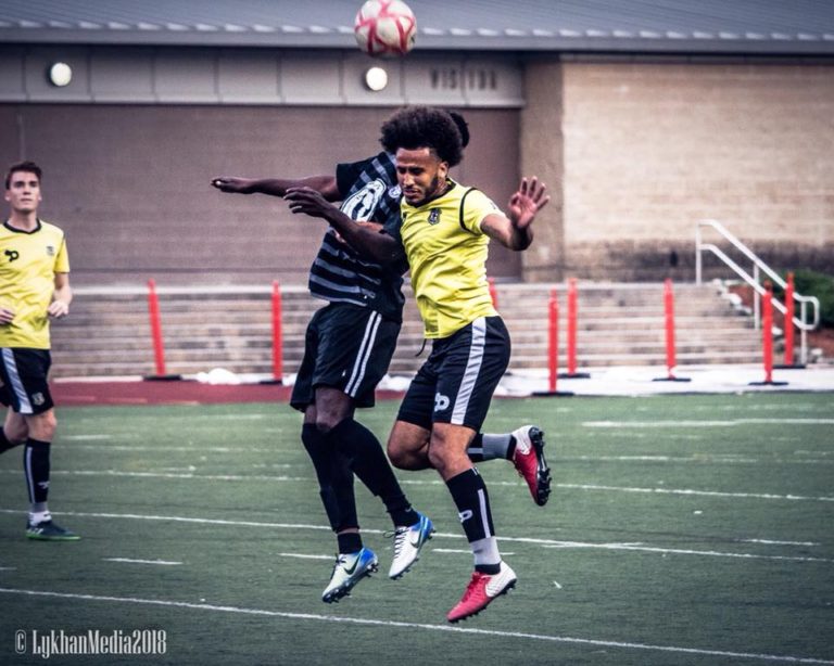 Jacob Conde es campeón de su región en la United Premier Soccer League