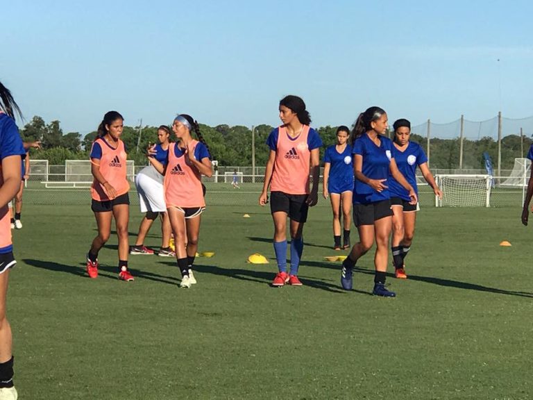 El Campeonato de Niñas Sub-15 de Concacaf Comienza Hoy
