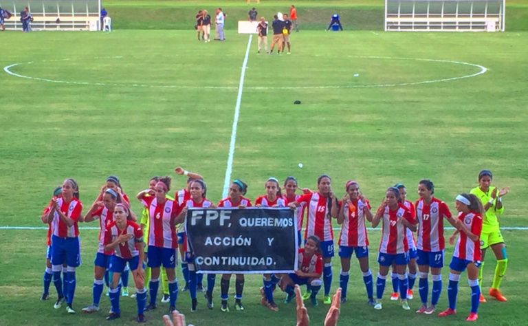 Jugadoras de la Selección exigen trato igualitario durante partidos ante Argentina