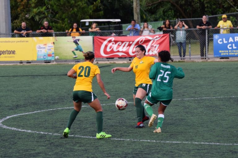 Tigresas y Juanas pusieron el pique en el inicio del torneo de fútbol femenino