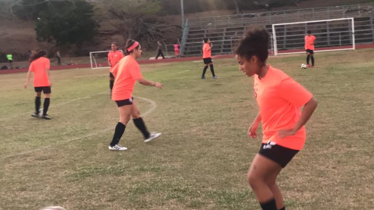 A  trabajar lo técnico y lo táctico el cuerpo técnico de las Selecciones Nacionales femeninas