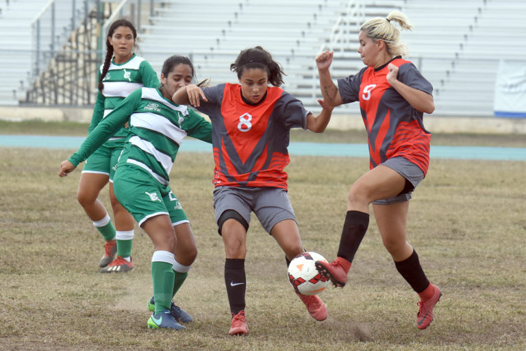 Valeria Suárez una líder de goles en la LAI que patea con perseverancia