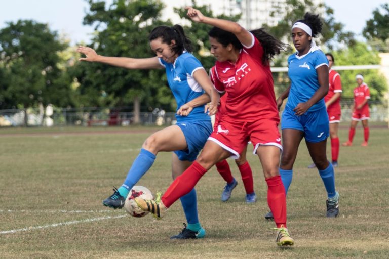 Una fecha para definir los semifinalistas del fútbol femenino