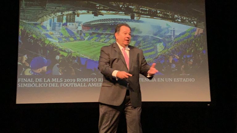 La cultura empresarial en el fútbol debe cambiar según Joey Serralta