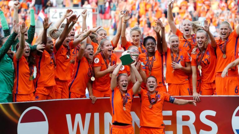UEFA pospone la Euro Copa femenina para el 2022