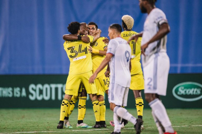 Goleada Escandalosa Con Sabor A Tres Puntos.