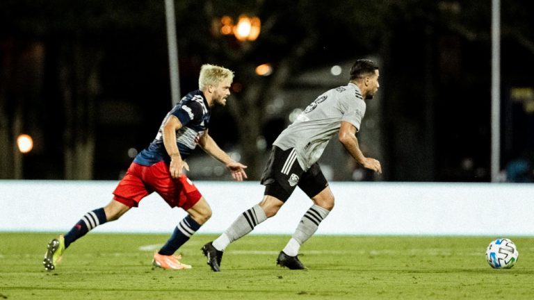 Alejandro Bedoya le da la victoria al Philadelphia Union mientras que el New England Revolution vence a los dirigidos por Thierry Henry
