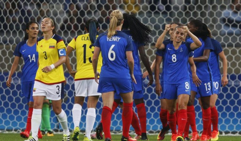 Escándalos y revuelos que podrían acabar con el equipo de fútbol femenino de Francia