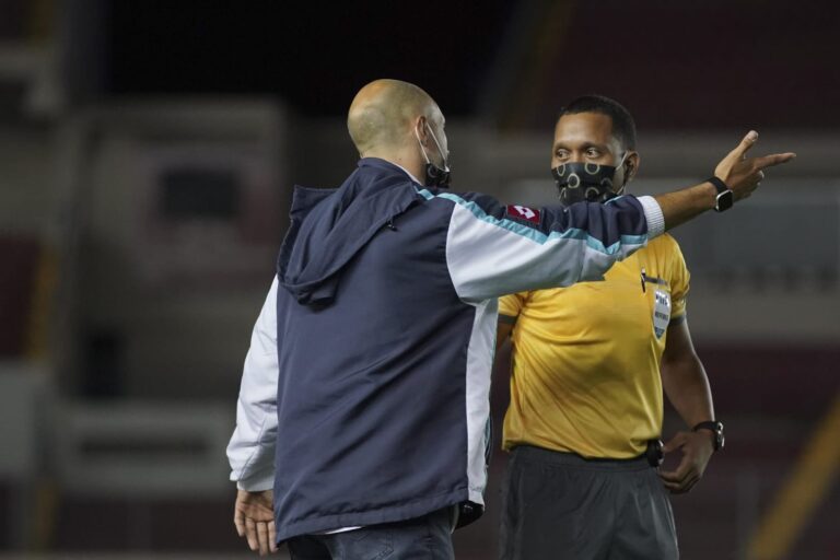 Árbitro boricua activo en Liga CONCACAF Scotiabank 2020