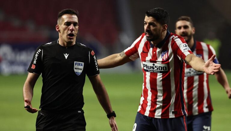 Estudio global sobre las tarjetas en el fútbol profesional