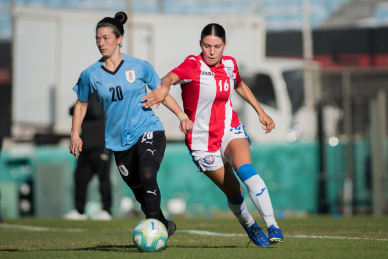 El Huracán Azul Femenino cae derrotado ante Uruguay