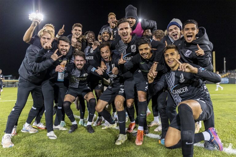 Ricardo Rivera y el Union Omaha son campeones de temporada regular USL League 1