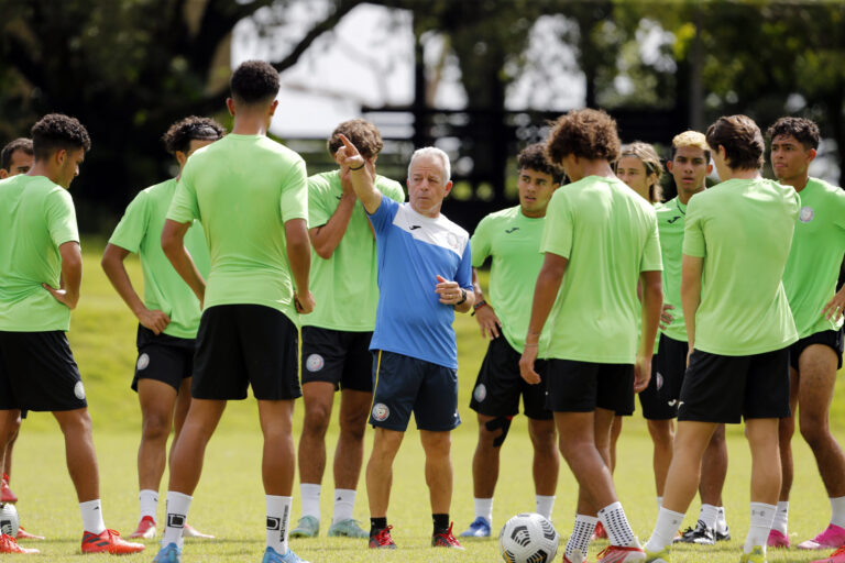 Mayoritario apoyo a la labor de Dave Sarachan en las Selecciones Nacionales