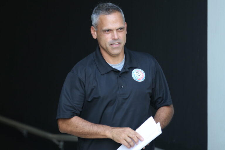 LLEGA NAT GONZÁLEZ PARA INICIAR EL CAMPAMENTO DE LA SELECCIÓN FEMENINA ABSOLUTA EN MAYAGÜEZ