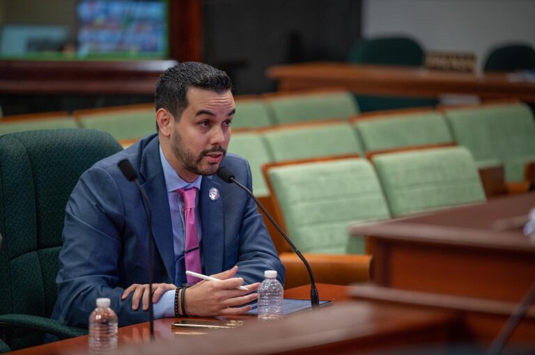 Radican querella por violaciones éticas y conflictos de intereses contra Iván Rivera Gutierrez