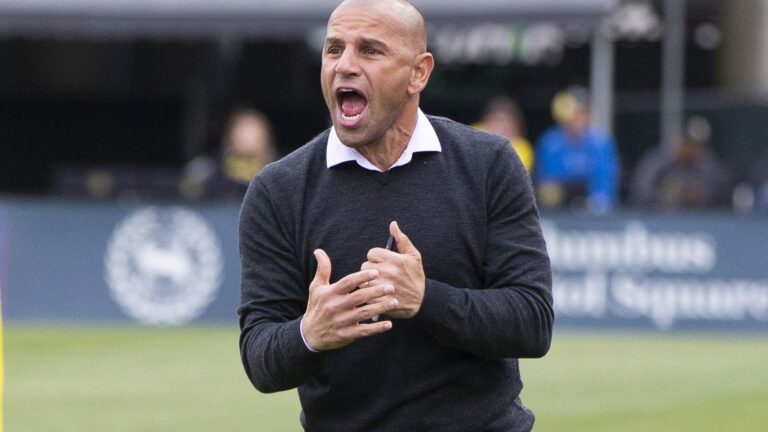 Chris Armas se convierte en el entrenador interino del Leeds United
