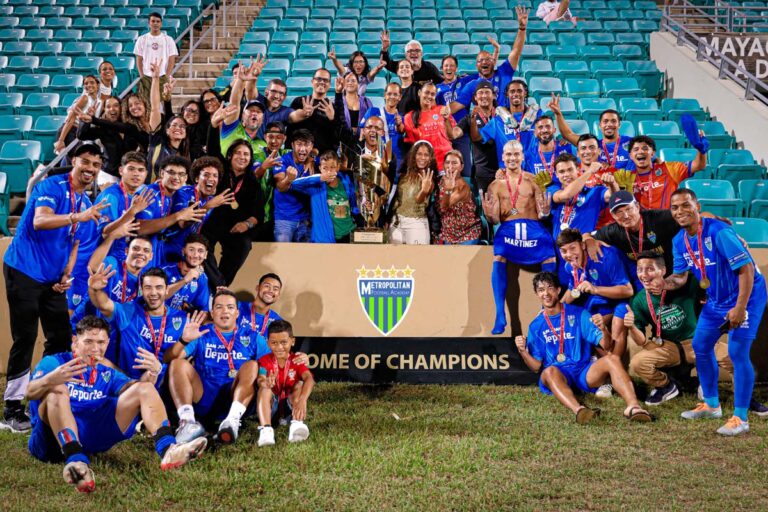 Metropolitan celebra su aniversario y presenta su equipo Superior