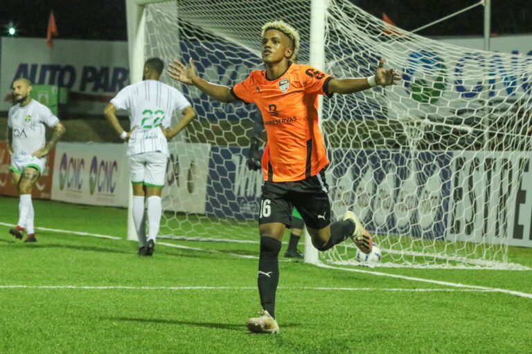 Cibao FC goleó en casa Jarabacoa FC